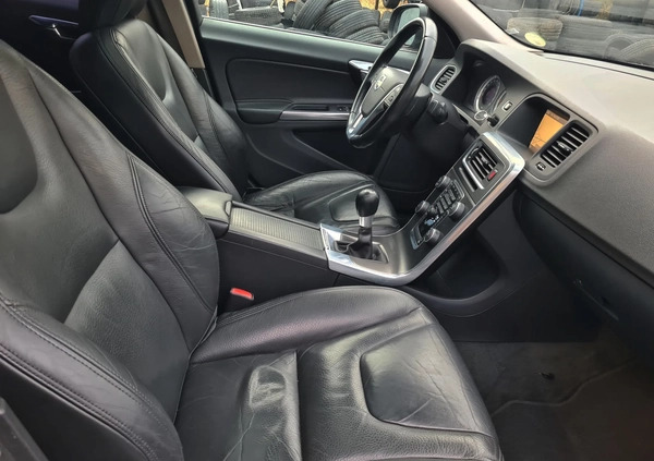 Volvo S60 cena 32999 przebieg: 207150, rok produkcji 2011 z Ujazd małe 781